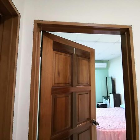 Cosy Homestay Ulu Tiram Εξωτερικό φωτογραφία