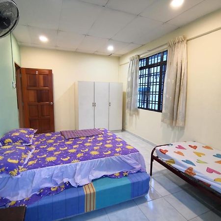 Cosy Homestay Ulu Tiram Εξωτερικό φωτογραφία