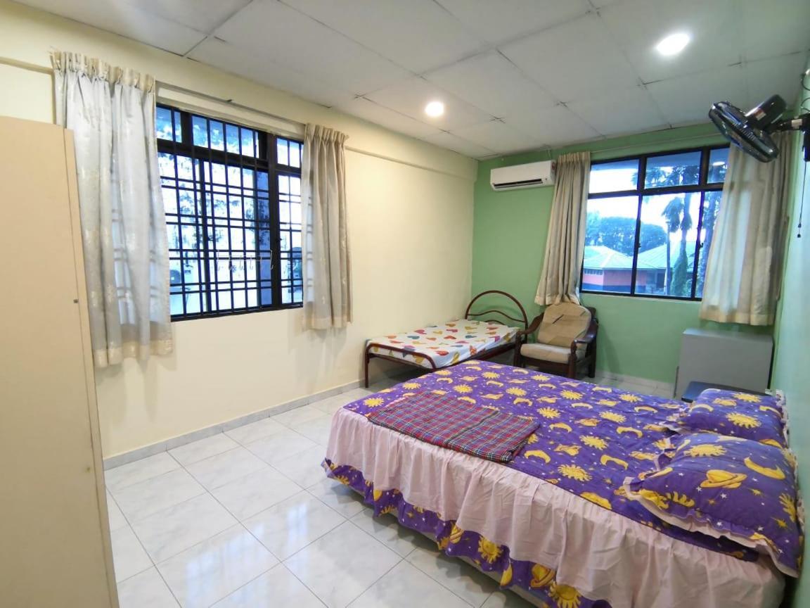 Cosy Homestay Ulu Tiram Εξωτερικό φωτογραφία