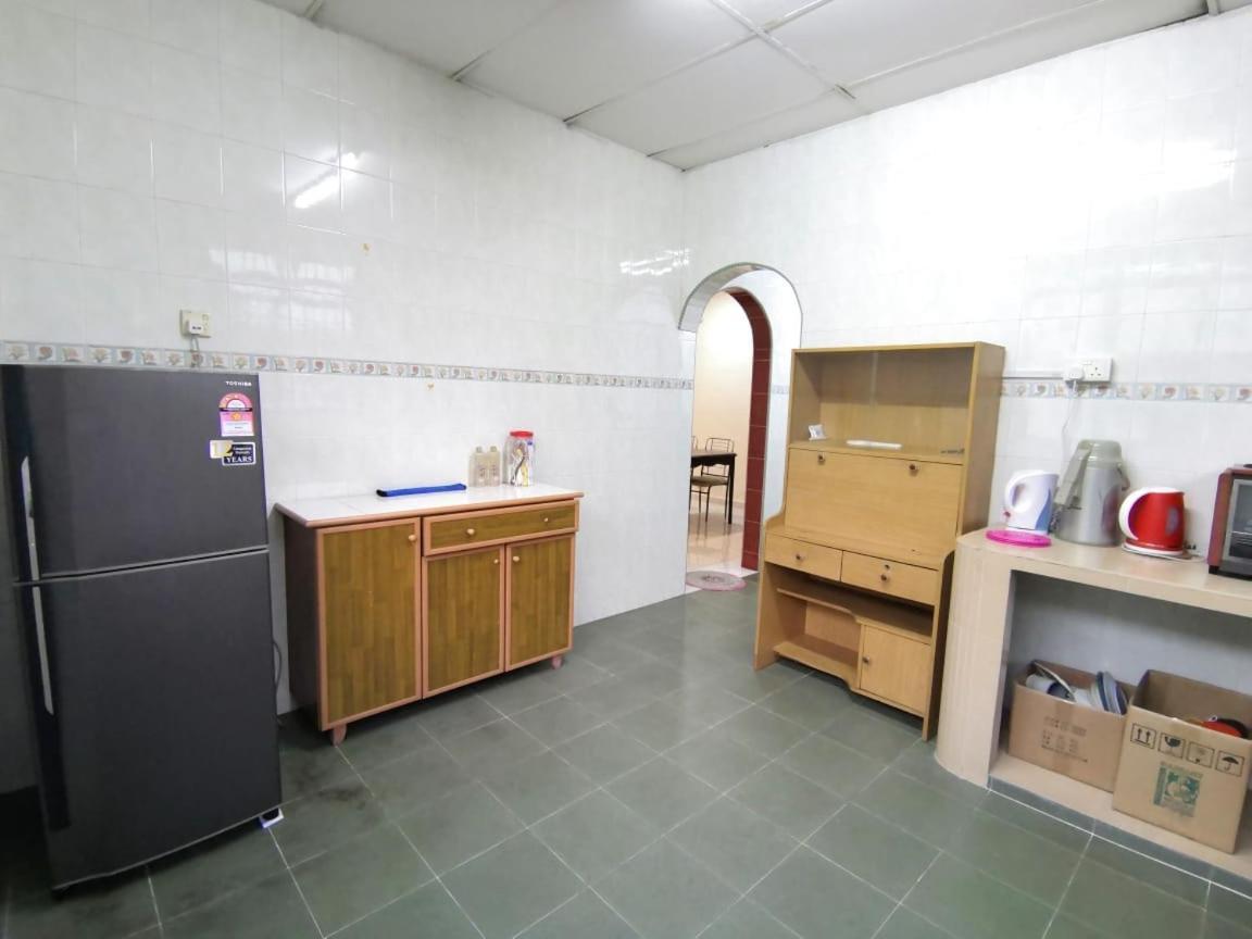 Cosy Homestay Ulu Tiram Εξωτερικό φωτογραφία